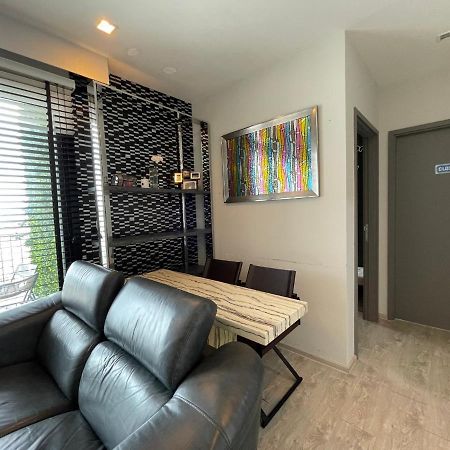 The Base Deluxe Kingsize Apartment Pattaya ภายนอก รูปภาพ