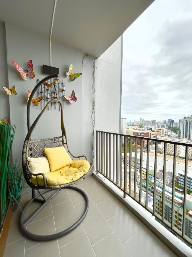 The Base Deluxe Kingsize Apartment Pattaya ภายนอก รูปภาพ